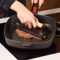 Gusseiserne Fleischpresse In Schwarz -Küchenbedarf Geschäft echtwerk gusseiserne fleischpresse in schwarz 5